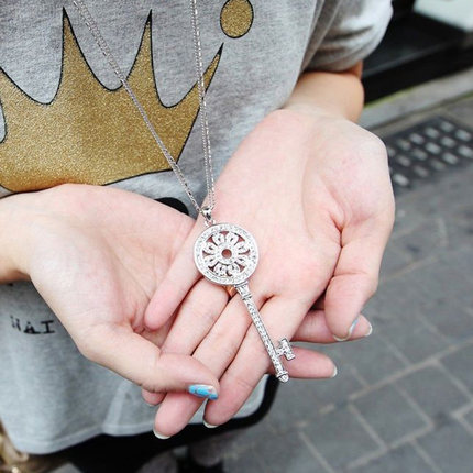 韩国时尚新款水晶毛衣链项链女韩国钥匙长款时尚韩版百搭复古配饰