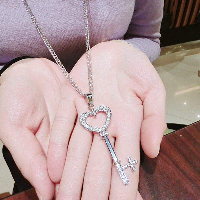 包邮韩国韩版饰品百搭水钻钥匙装饰项链挂链 时尚配饰长款毛衣链